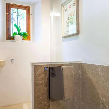 La Rovina Villa